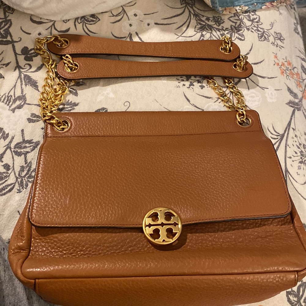 Chelsea flap shoulder bag